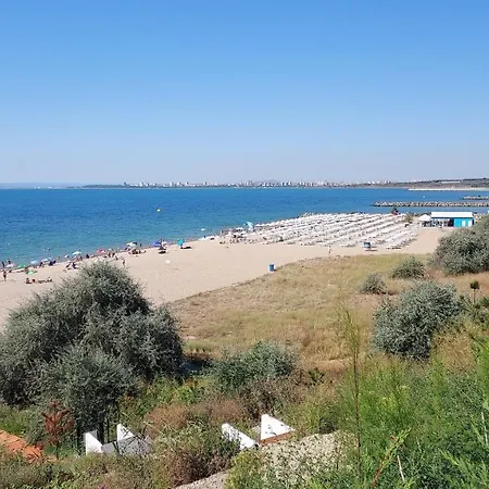 Apartment Sea Breeze Burgas
