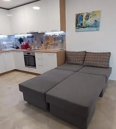 Sea Breeze Apartment